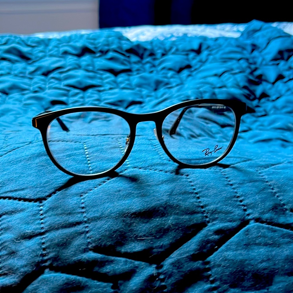 Ray ban unisex ophthalmic frame, never used. Style # 7116